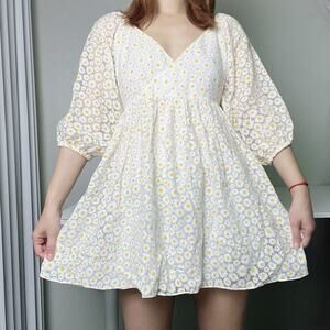 Aritzia White Daisy Lace Mini Dress XS